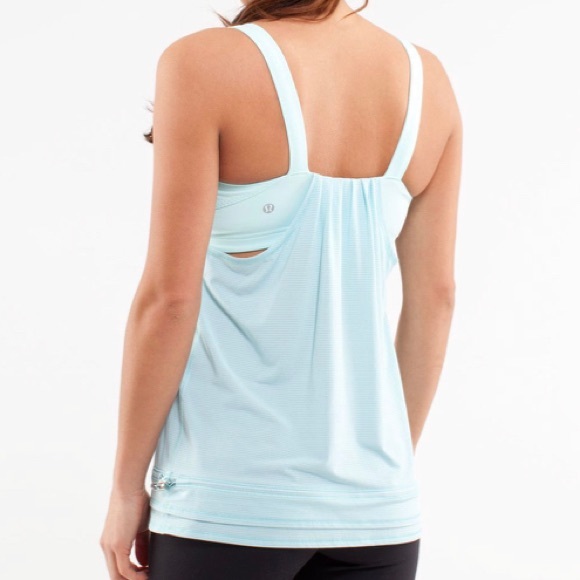 Lululemon Run: Back On Track Tank
Heathered Aquamarine Size 8 - Picture 2 of 7